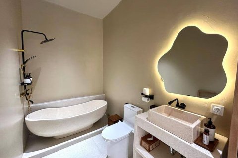 4 bedrooms Villa in Ungasan, Badung, Bali (14976) 8