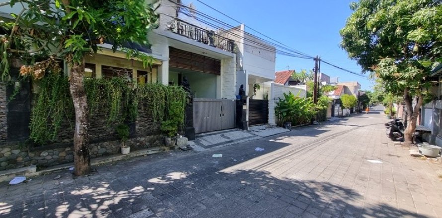 4 bedrooms House in Jimbaran, Badung, (5664)