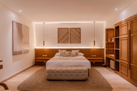 4 bedrooms Villa in Tumbak Bayuh, Mengwi, Badung, Bali (15711) 18