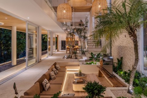 4 bedrooms Villa in Tumbak Bayuh, Mengwi, Badung, Bali (15711) 16