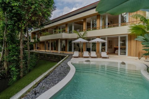 4 bedrooms Villa in Tumbak Bayuh, Mengwi, Badung, Bali (15711)