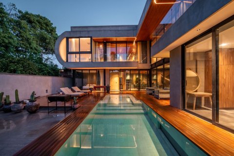 5 bedrooms House in Canggu, Badung, Bali (15712)