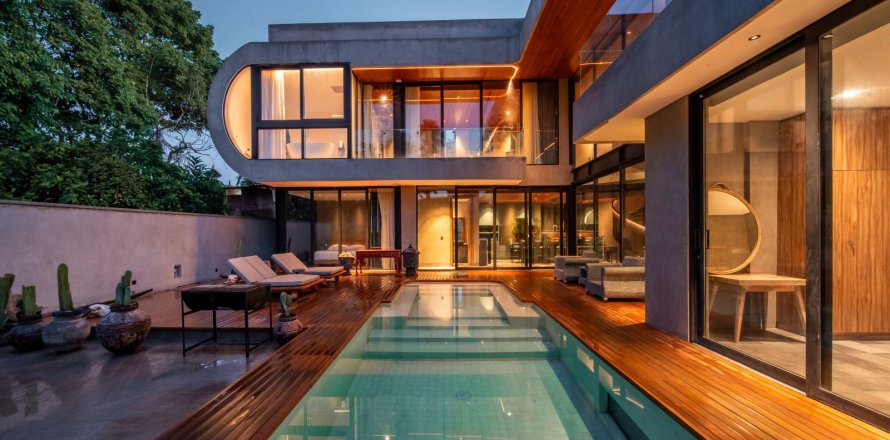 5 bedrooms House in Canggu, Badung, Bali (15712)