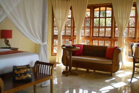 Вилла с 4 спальнями в Булеленг,  (9985) 28