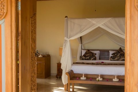 Вилла с 4 спальнями в Булеленг,  (9985) 27