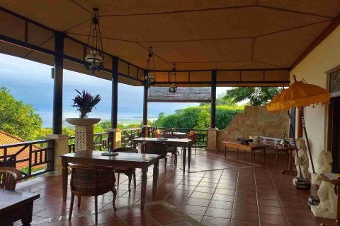 Вилла с 4 спальнями в Булеленг,  (9985) 21