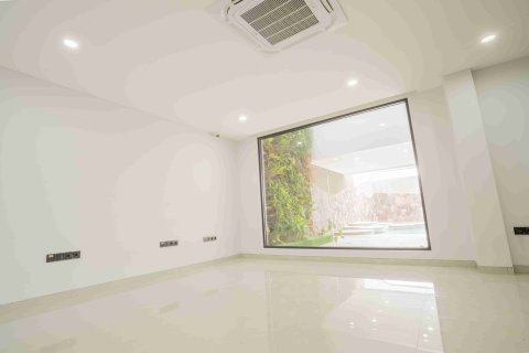 Квартира с 7 спальнями в Южный Денпасар, Денпасар, (9986) 19