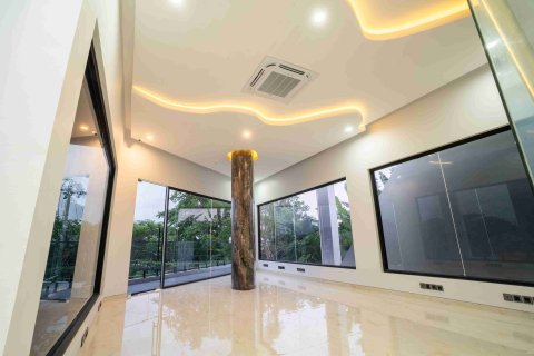 Квартира с 7 спальнями в Южный Денпасар, Денпасар, (9986) 7