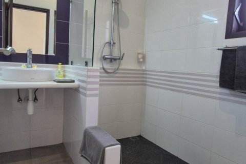 Вилла с 8 спальнями в Южный Денпасар, Денпасар, (9984) 18