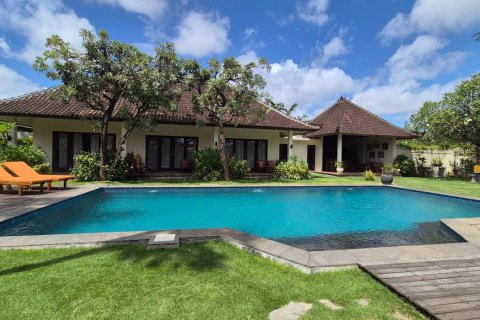 Вилла с 8 спальнями в Южный Денпасар, Денпасар, (9984) 14