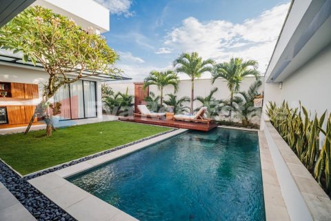 4 bedrooms Villa in Tibubeneng, Badung, Bali (2366) 10