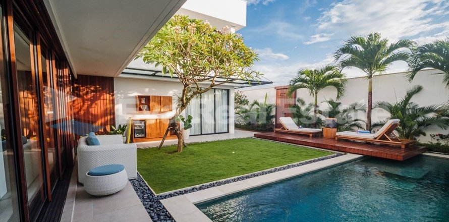4 bedrooms Villa in Tibubeneng, Badung, Bali (2366)