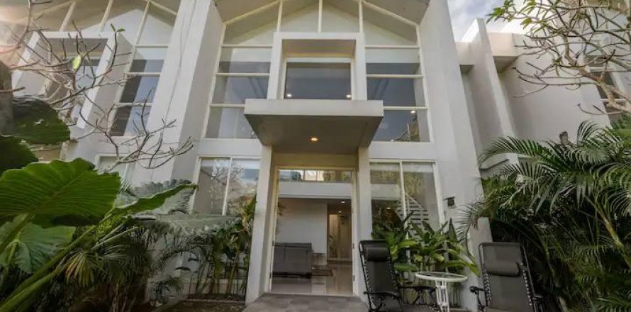 2 bedrooms Villa in Pecatu, Badung, Bali (15132)