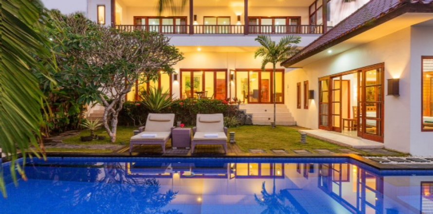 3 bedrooms Villa in Kuta, Badung, Bali (13928)