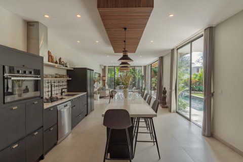 5 bedrooms House in Canggu, Badung, Bali (15781) 20