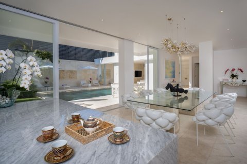 4 bedrooms Villa in Kerobokan, Badung, Bali (15782) 2