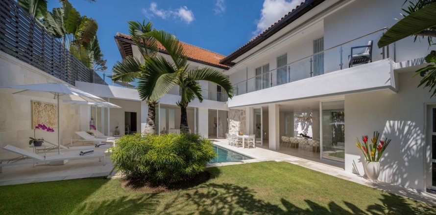 4 bedrooms Villa in Kerobokan, Badung, Bali (15782)