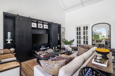 4 bedrooms House in Tumbak Bayuh, Mengwi, Badung, Bali (15779) 7