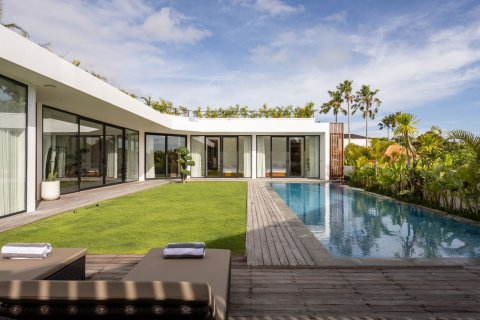 3 bedrooms Villa in Kerobokan, Badung, Bali (15702)