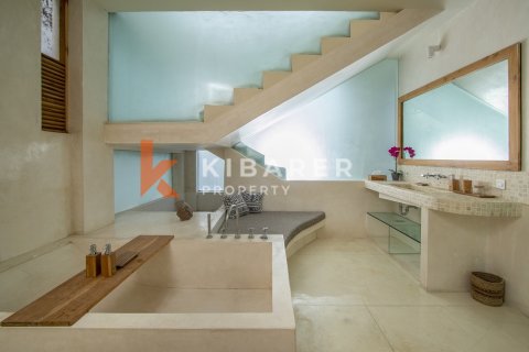 Вилла с 5 спальнями в Керобокан, Бадунг, Бали (13244) 24