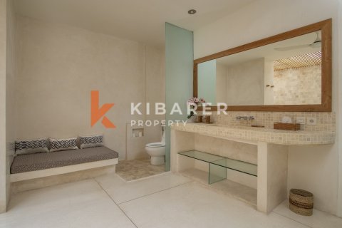 Вилла с 5 спальнями в Керобокан, Бадунг, Бали (13244) 16