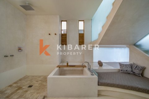 Вилла с 5 спальнями в Керобокан, Бадунг, Бали (13244) 20