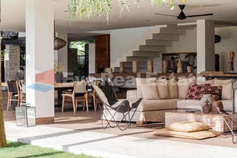 7 bedrooms Villa in Tumbak Bayuh, Mengwi, Badung, Bali (2440) 6