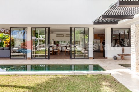 7 bedrooms Villa in Tumbak Bayuh, Mengwi, Badung, Bali (2440) 10