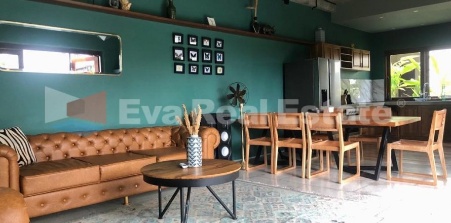 4 bedrooms Villa in Tumbak Bayuh, Mengwi, Badung, Bali (2446)