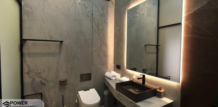 Вилла студия в Тампаксиринг, Гианьяр,  (10054)