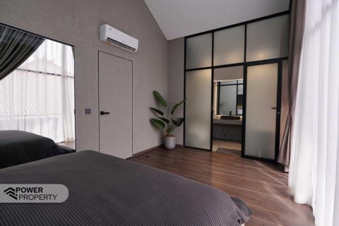 Вилла 105м2 в Тампаксиринг, Гианьяр,  (10054) 4