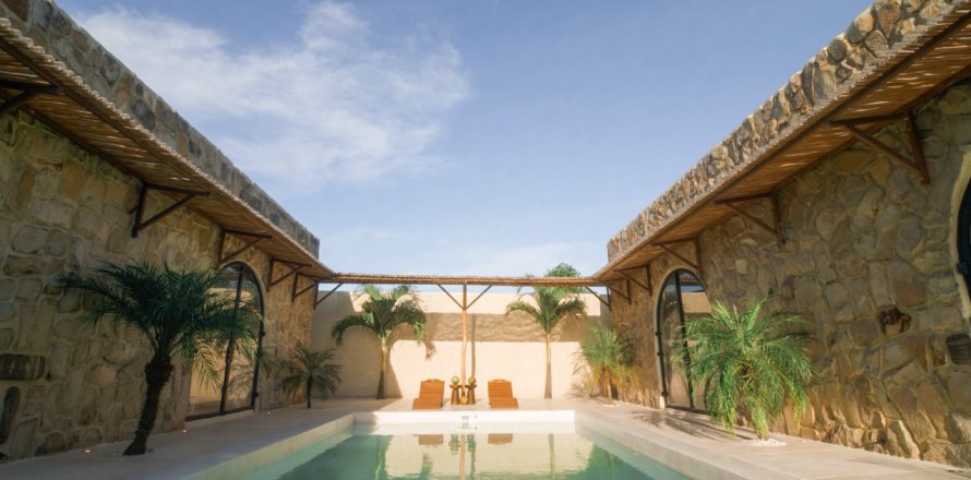 Studio Villa in Ungasan, Badung, Bali (10713)