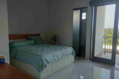 Вилла с 4 спальнями в Джимбаран, Бадунг,  (9398) 7