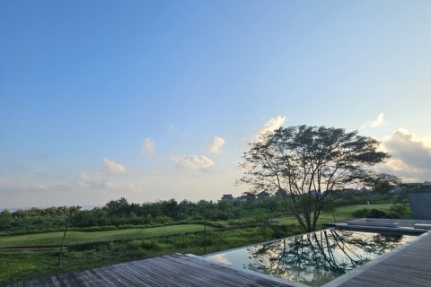 Вилла с 4 спальнями в Южная Кута, Бадунг, (9402) 14