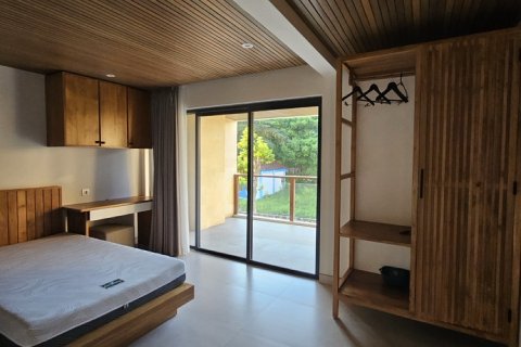 Вилла с 4 спальнями в Южная Кута, Бадунг, (9402) 13