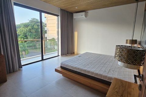 Вилла с 4 спальнями в Южная Кута, Бадунг, (9402) 28