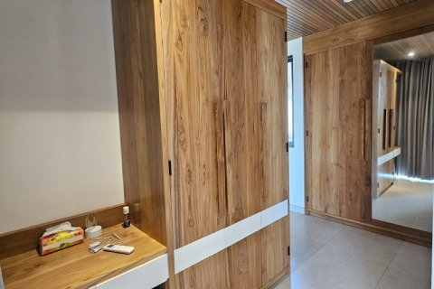 Вилла с 4 спальнями в Южная Кута, Бадунг, (9402) 18