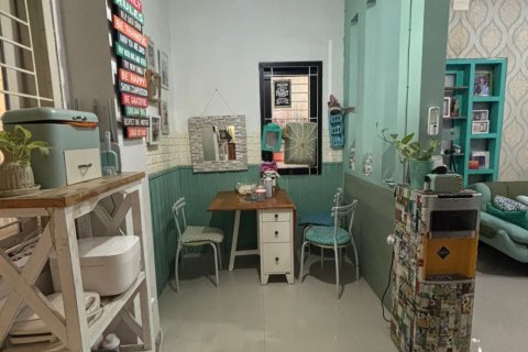 Дом с 4 спальнями в Джимбаран, Бадунг,  (9403) 7