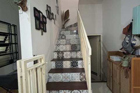 Дом с 4 спальнями в Джимбаран, Бадунг,  (9403) 16