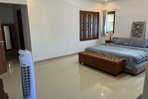 4 bedrooms House in Jimbaran, Badung,  (9399) 22
