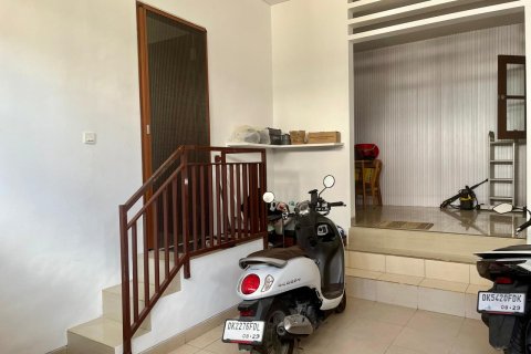 4 bedrooms House in Jimbaran, Badung,  (9399) 6