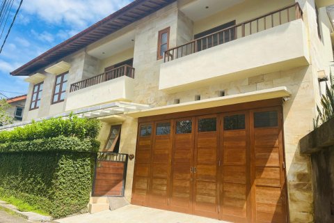 4 bedrooms House in Jimbaran, Badung,  (9399) 2