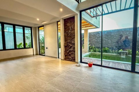 Вилла с 3 спальнями в Унгасан, Бадунг,  (9397) 1