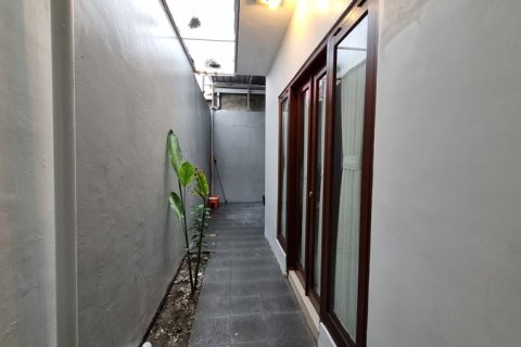 Дом с 4 спальнями в Денпасар,  (2902) 14