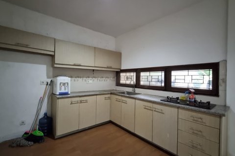 Дом с 4 спальнями в Денпасар,  (2902) 7