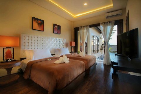 4 bedrooms Villa in Ungasan, Badung, Bali (15001)