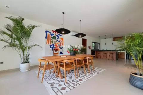 3 bedrooms Villa in Badung, Bali (12993) 21