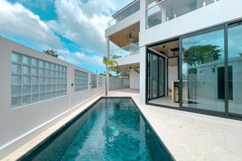 Вилла с 5 спальнями в Чангу, Бадунг,  (9885) 20