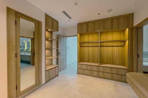 Вилла с 5 спальнями в Чангу, Бадунг,  (9885) 9