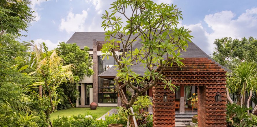 4 bedrooms Villa in Canggu, Badung, Bali (15770)